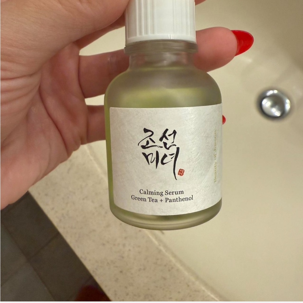 Calming Serum with Green Tea and Panthenol